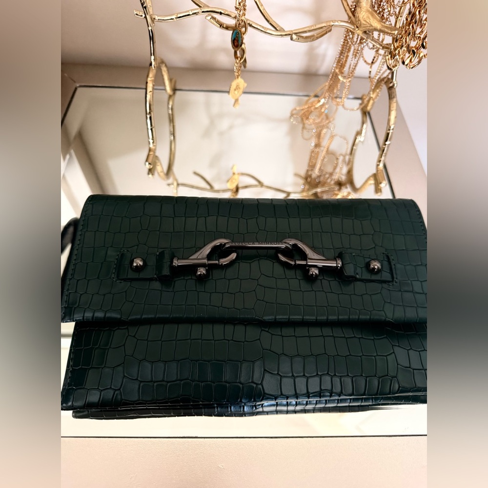 Rebecca Minkoff Green Leather Crocodile-Embossed Clutch Brand New Never Used - Picture 7 of 11
